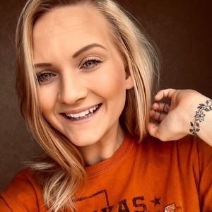 Meet your Posher, Chelcie